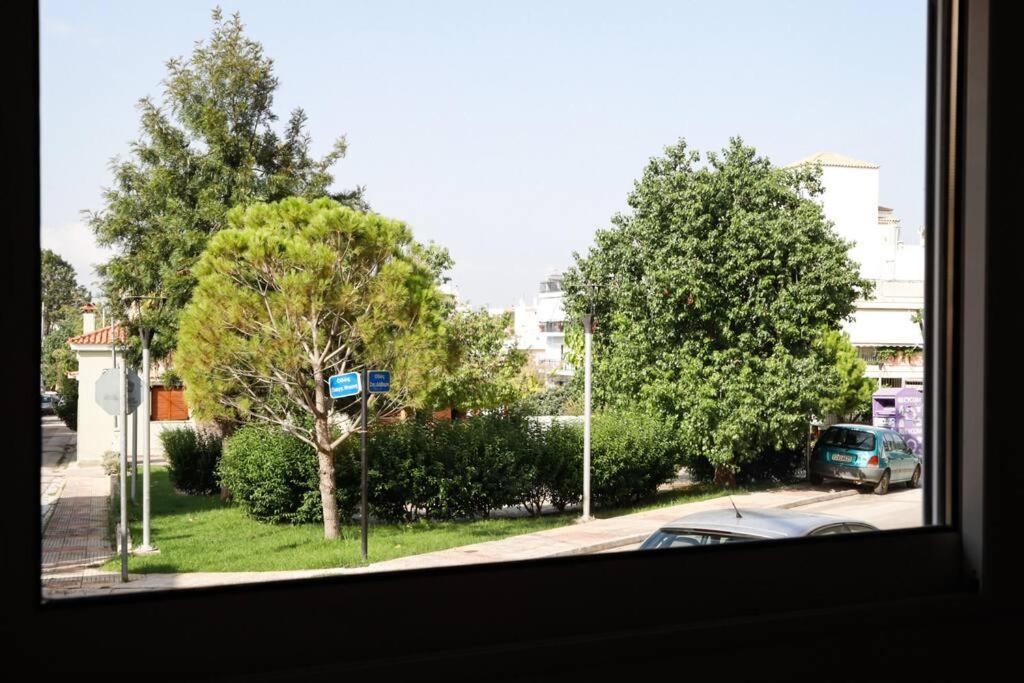 Cozy Apartment Near Airport Koropi Exterior photo